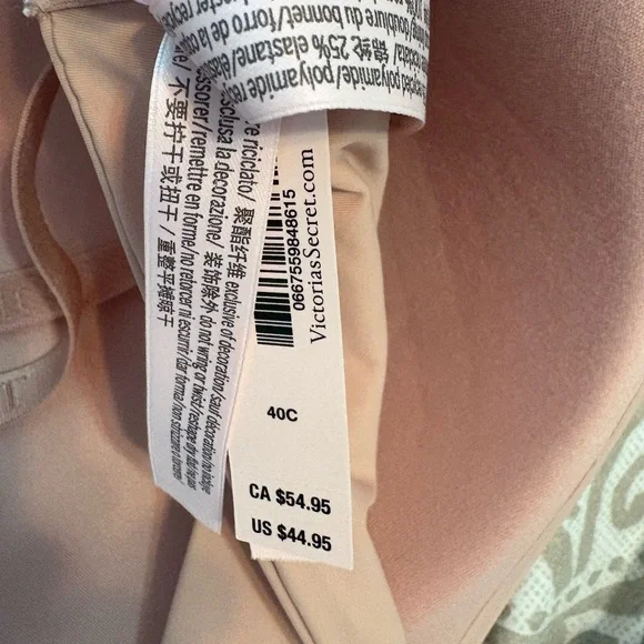 Victoria's Secret Blush T Shirt Wireless Bra Slightly Lined. - Picture 5 of 6
